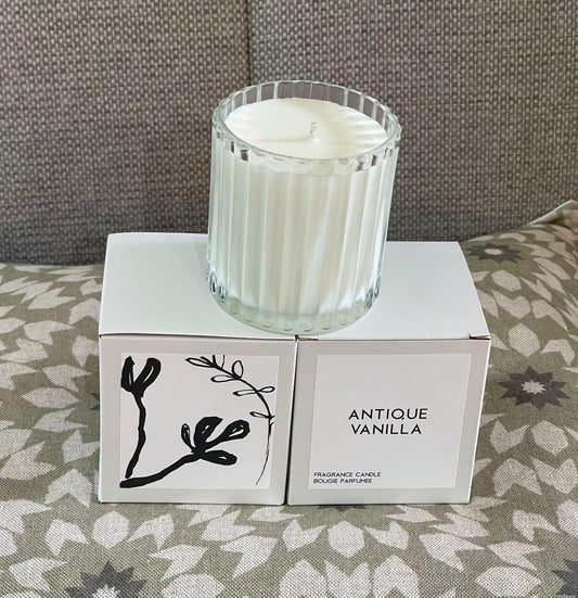 20 cl ribbed glass candle in Antique Vanilla FREE POSTAGE UK