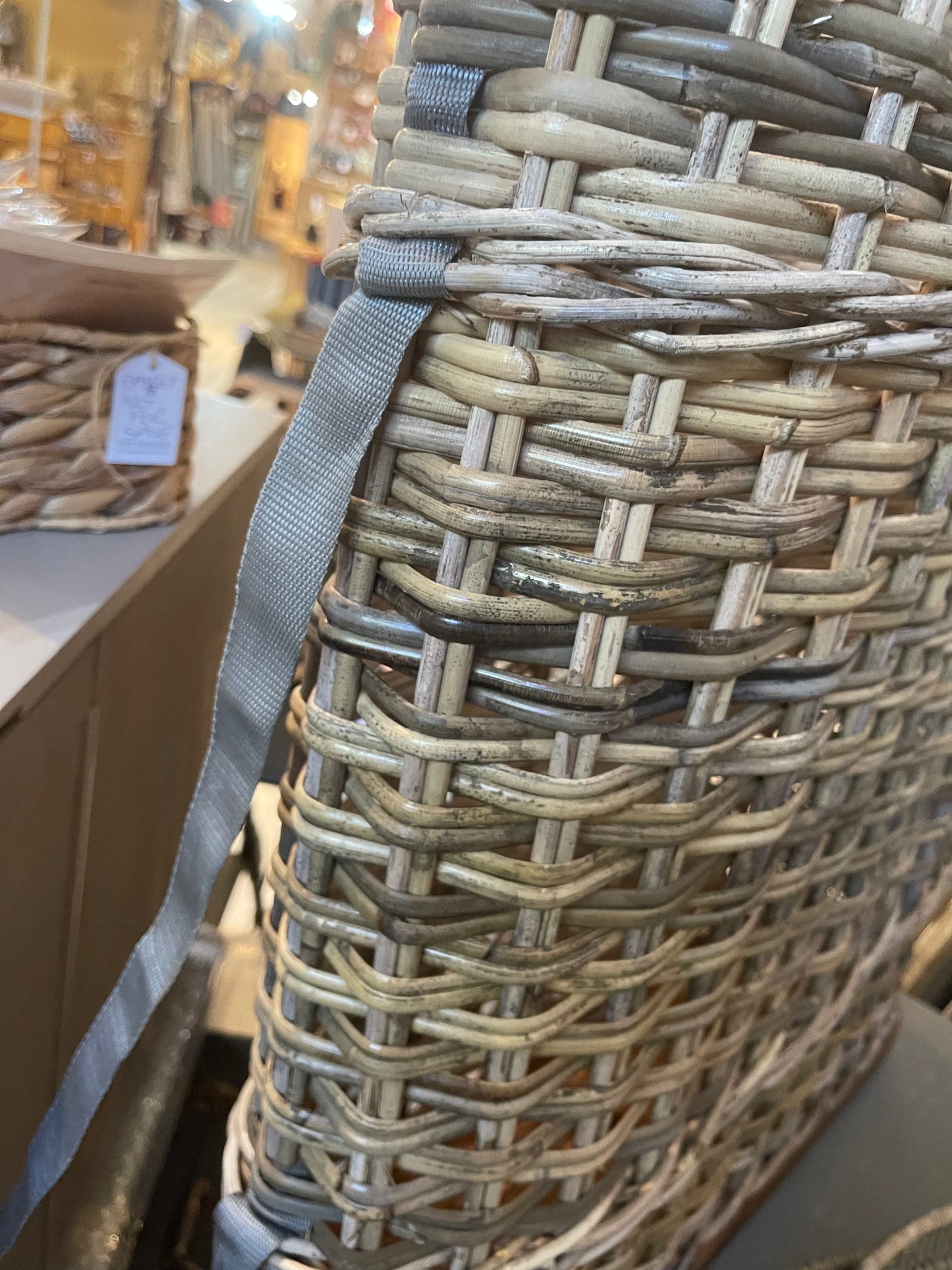 Wicker umbrella stand