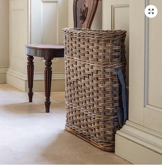 Wicker umbrella stand